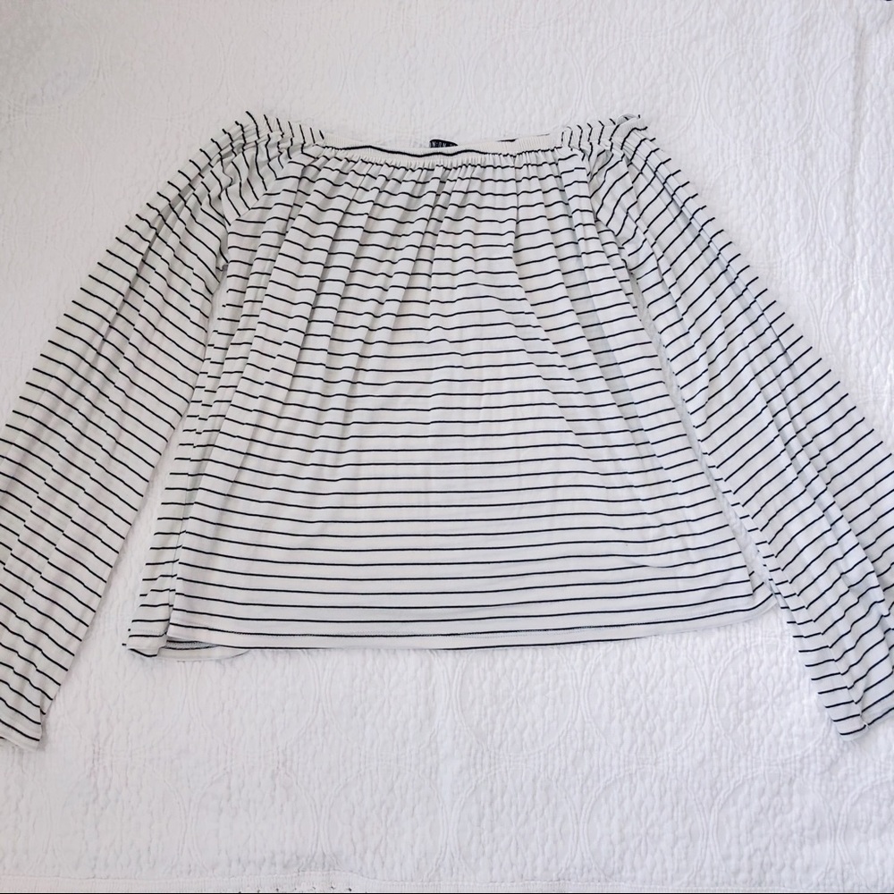 Off the shoulder flowy striped top